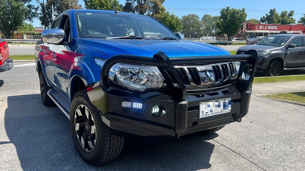 BULLBAR MITSUBISHI TRITON 2015-2018 MQ (f) BULLBAR MITSUBISHI TRITON 2015-2018 MQ