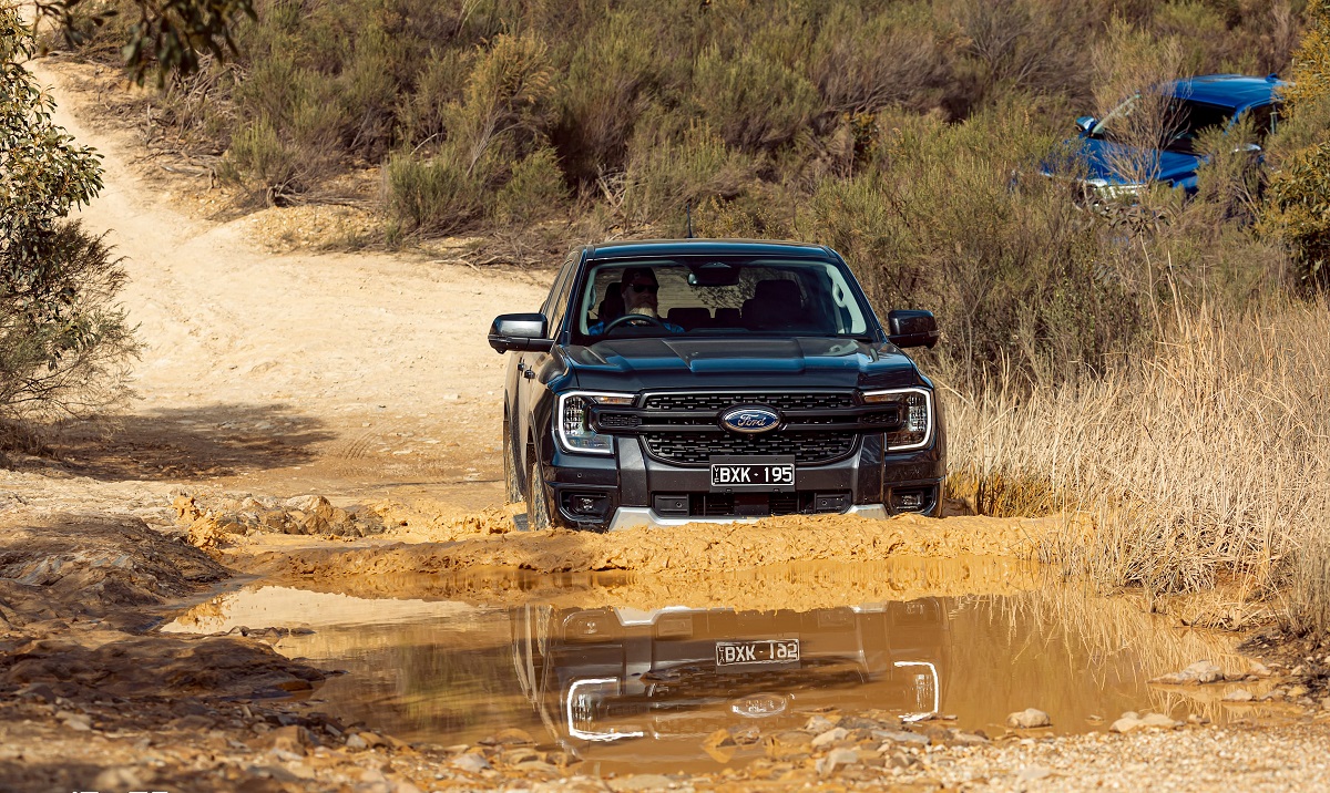Comparison of Ford Ranger and Toyota Hilux 2023