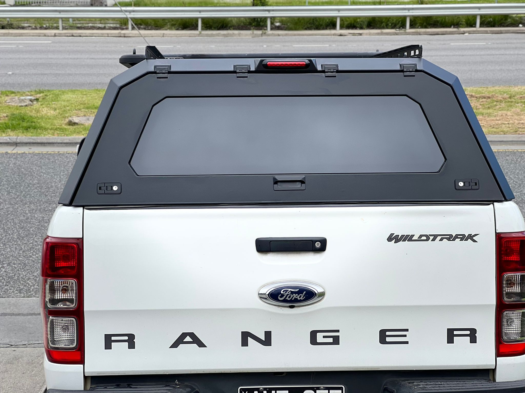 IMG-20221219-WA0009 Ykings4x4 Aluminium Tub Canopy For Ford Ranger PX (2011-2021)